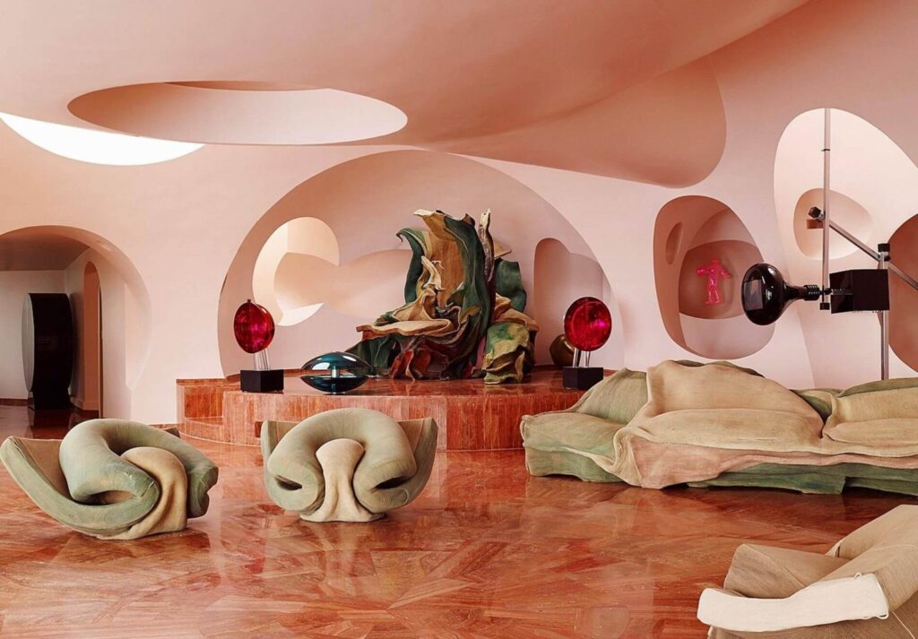 28)le Palais Bulles By Pierre Cardin