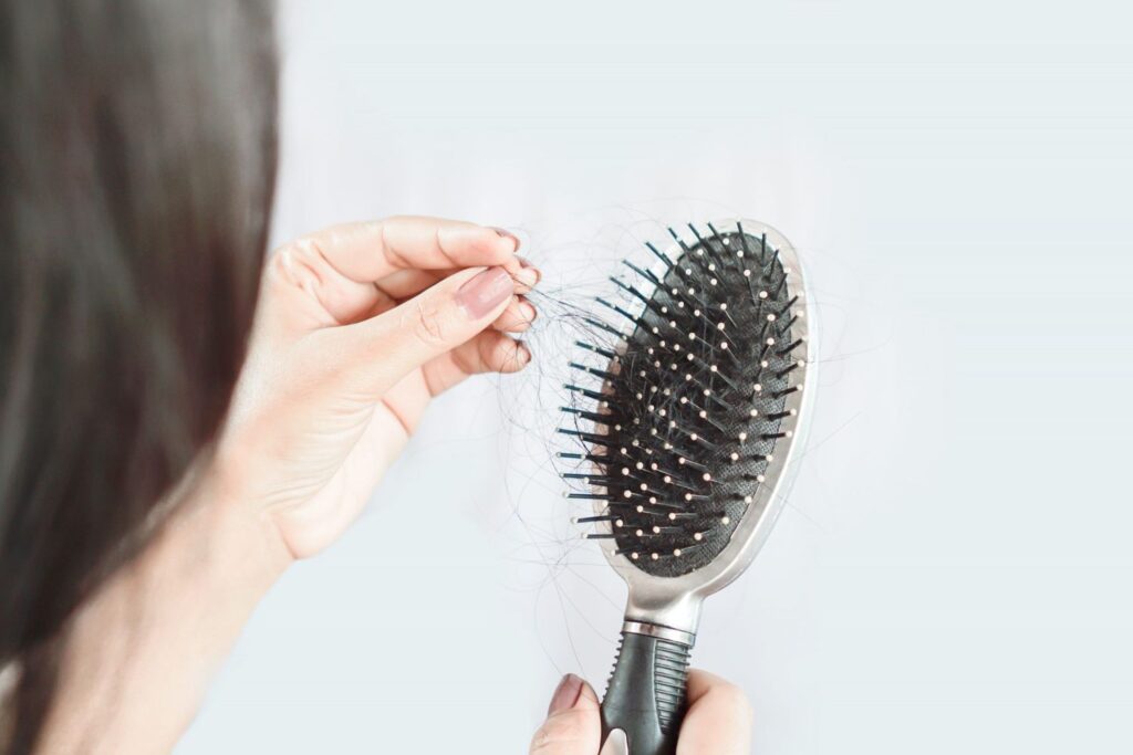 Brush With Hair Getty 0621 2000 6456a3a778d549a9beef2dc6f5033649