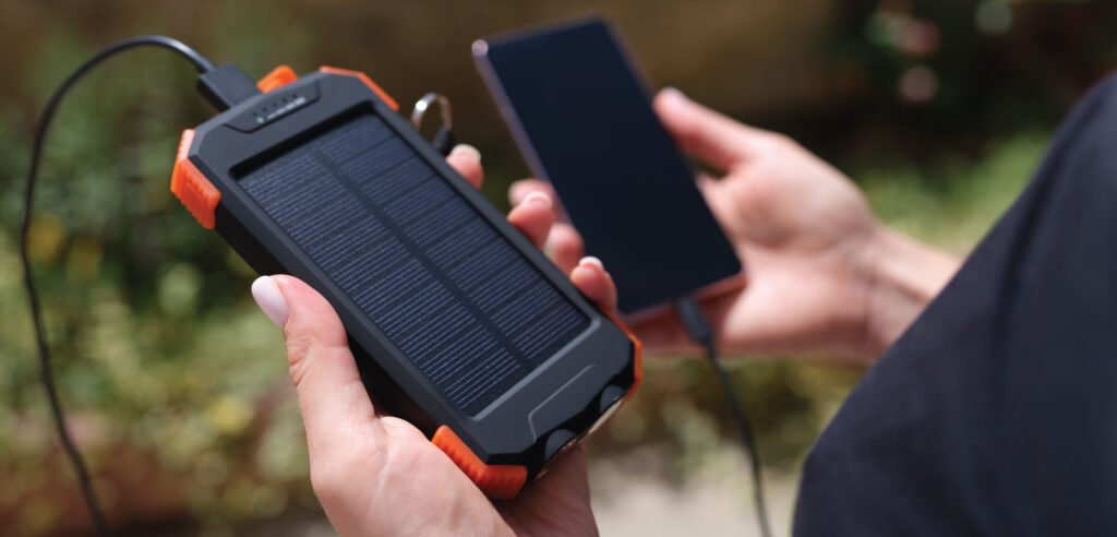 Sr Solar Powered Phone Charger