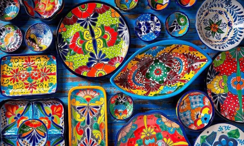Variedad De Artesanias Talavera Mexicana