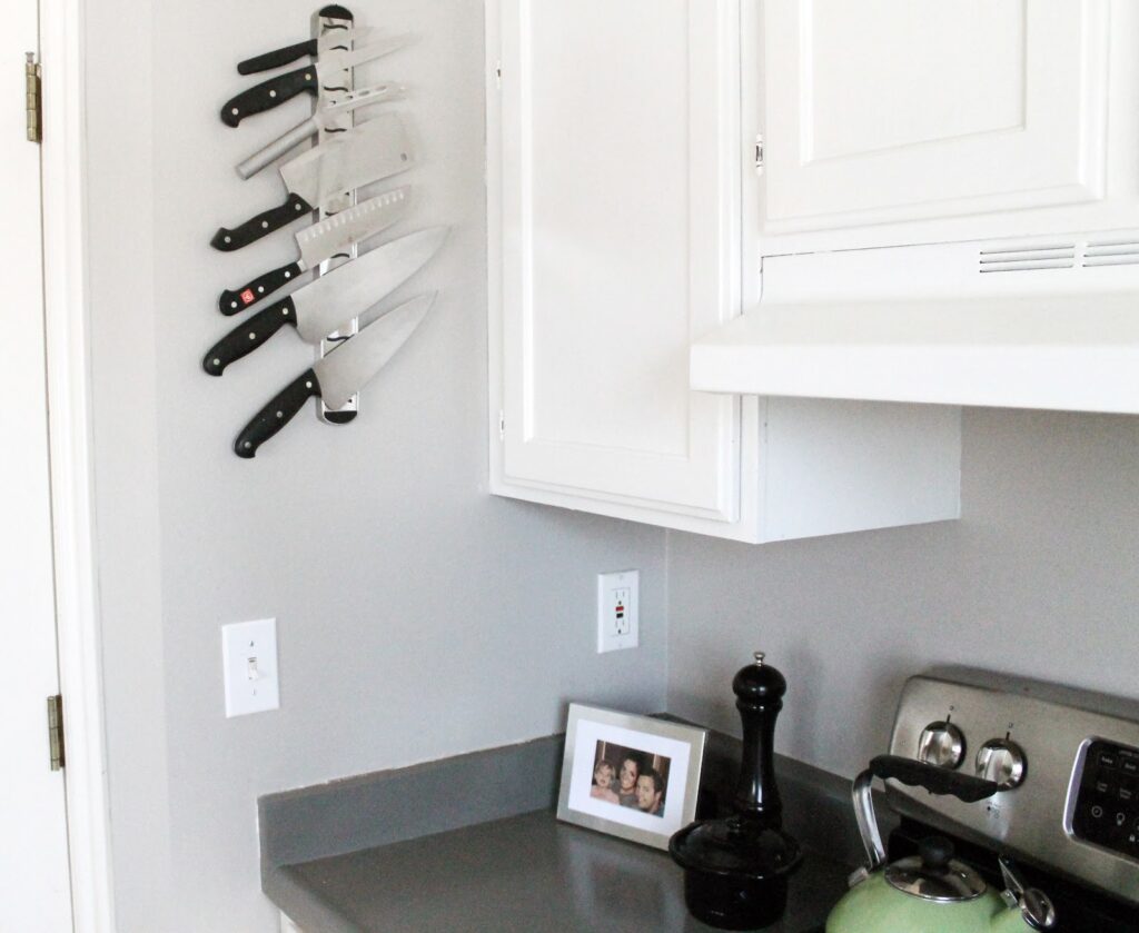 Vertical Knife Rack