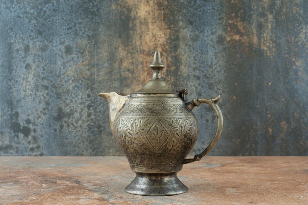 Vintage Or Antique Pieces