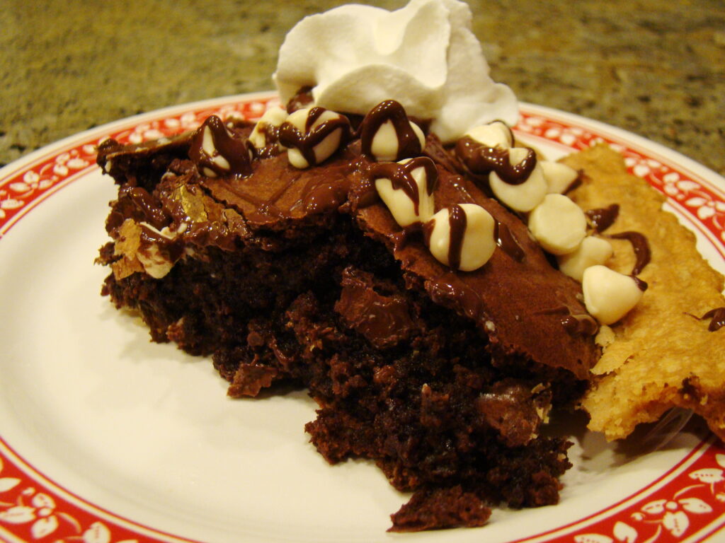File:triple Chocolate Chunk Bourbon Vegan Brownie Pie (3523955967).jpg