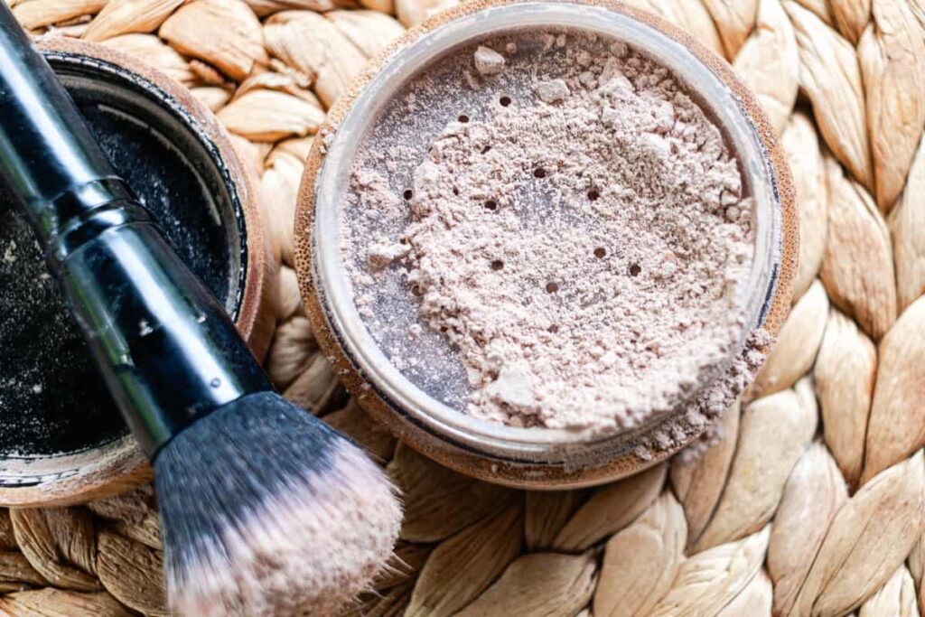 Cornstarch As Dry Shampoo