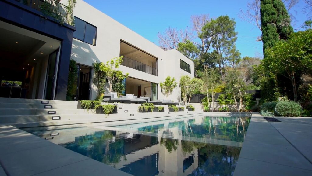 Lovebirds Kylie Jenner And Travis Scott Have Reportedly Splashed Out $13.45 Million On A Beverly Hills Mansion.