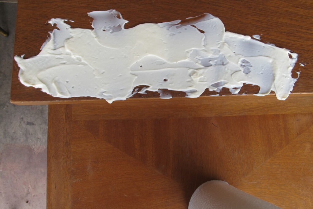 Mayonnaise To Remove Water Rings