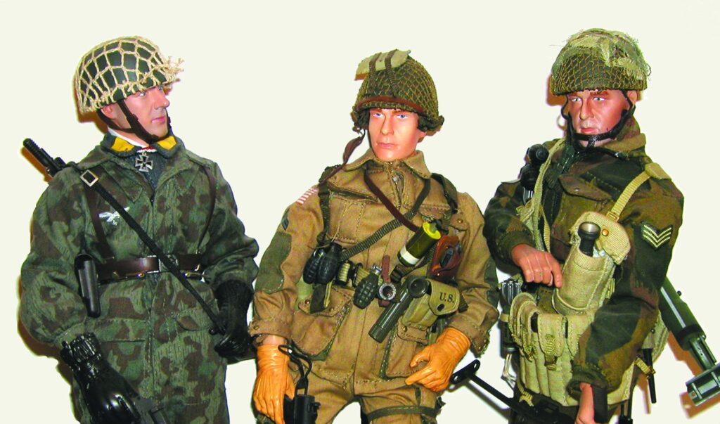 Militaria 4 4c Dec06
