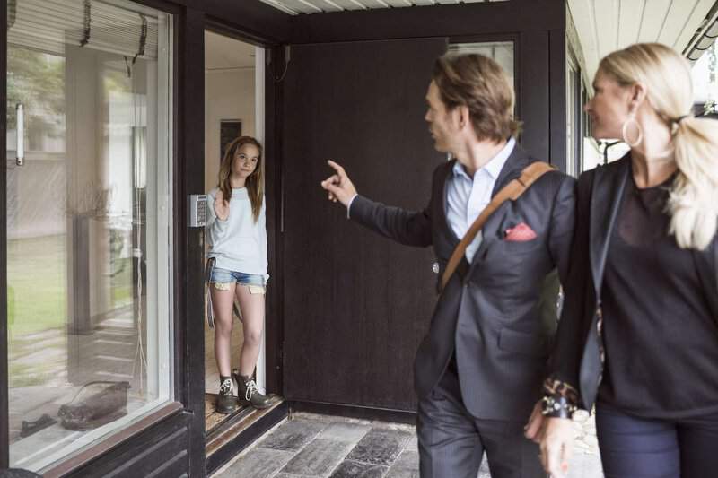 If You Know, You Know: 25 Childhood Rules That Feel So Old-School Now