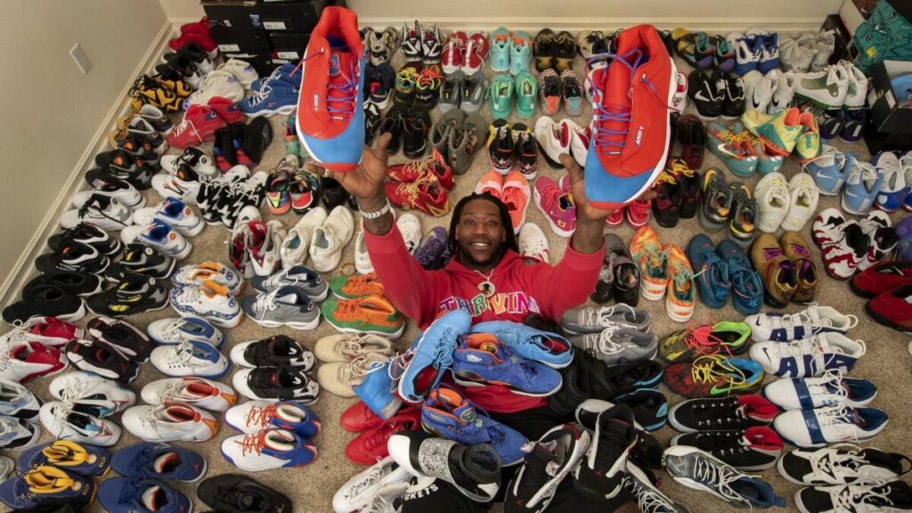 Sneakers