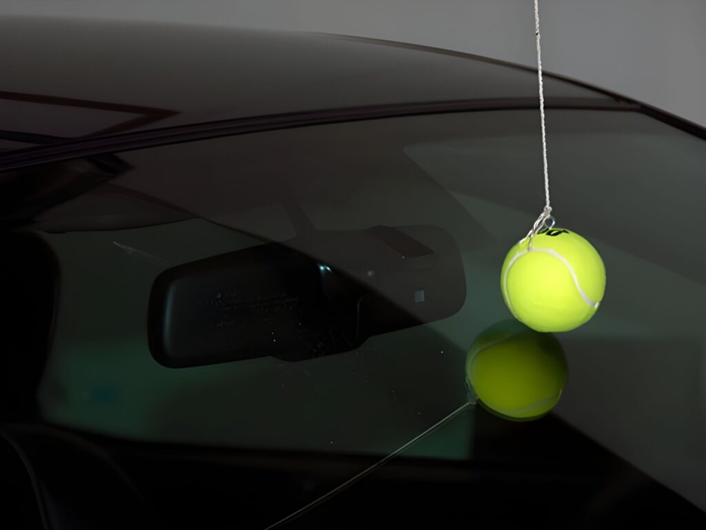Tennisballsusedasparkingguidesandjaropeners