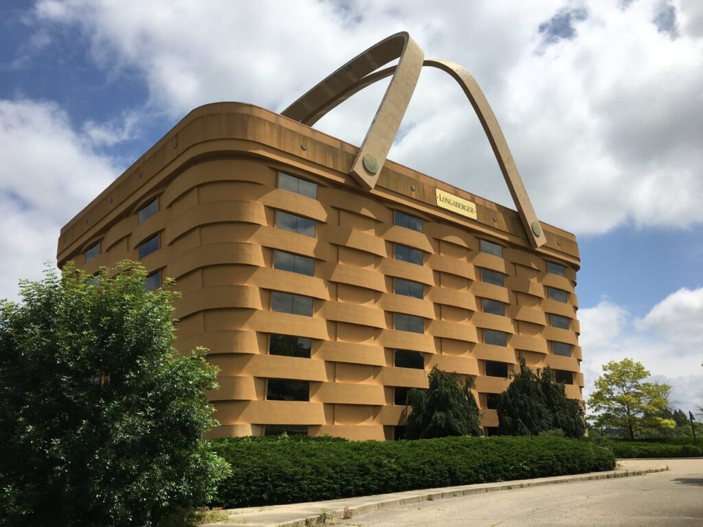 The Basket Building (ohio, Usa)