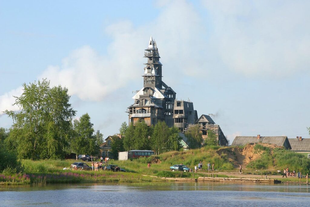 The Wooden Skyscraper (russia)