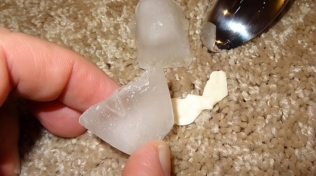 Ice Cubes to Unstick Chewing Gum
