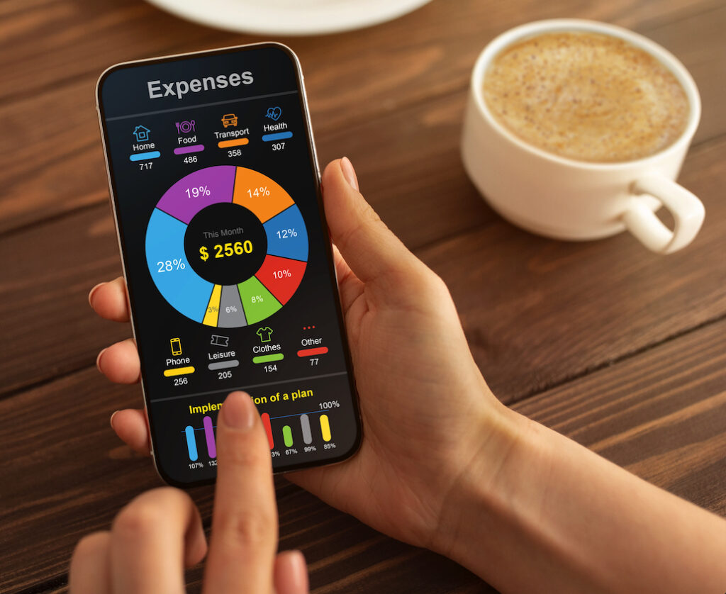 Use A Financial Tracker App