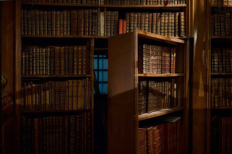 Hidden Rooms & Secret Passages