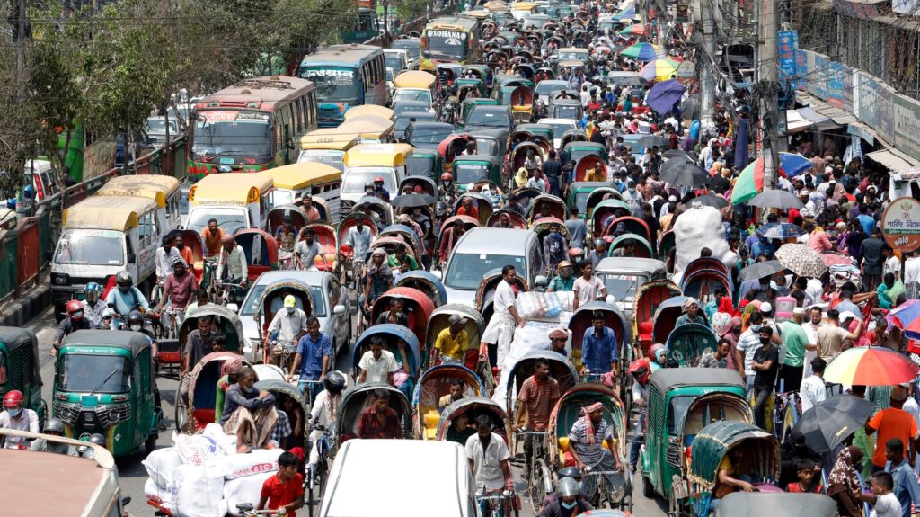 Dhaka,,bangladesh, ,march,08,,2022:,traffic,jam,in,mirpur