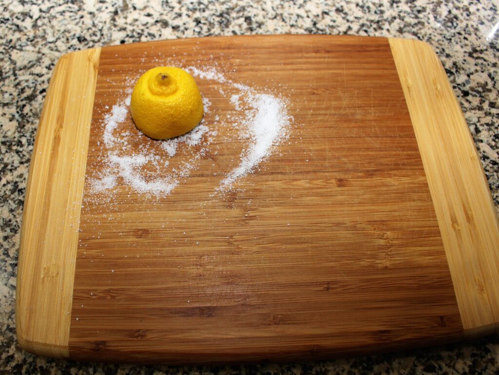 Lemon And Salt Cutting Board Cleaner