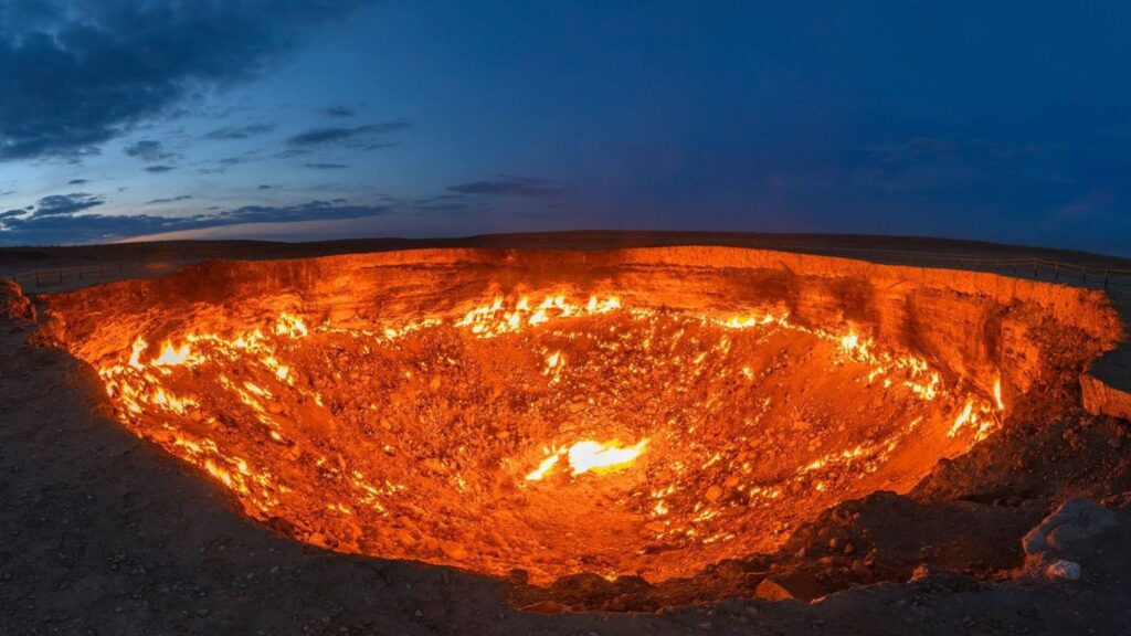 Russia - The Doorway To Hell (darvaza Gas Crater)