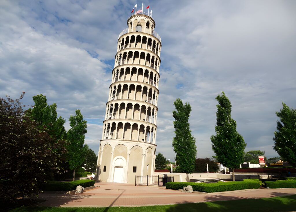 Theleaningtowerofnilesnilesillinois