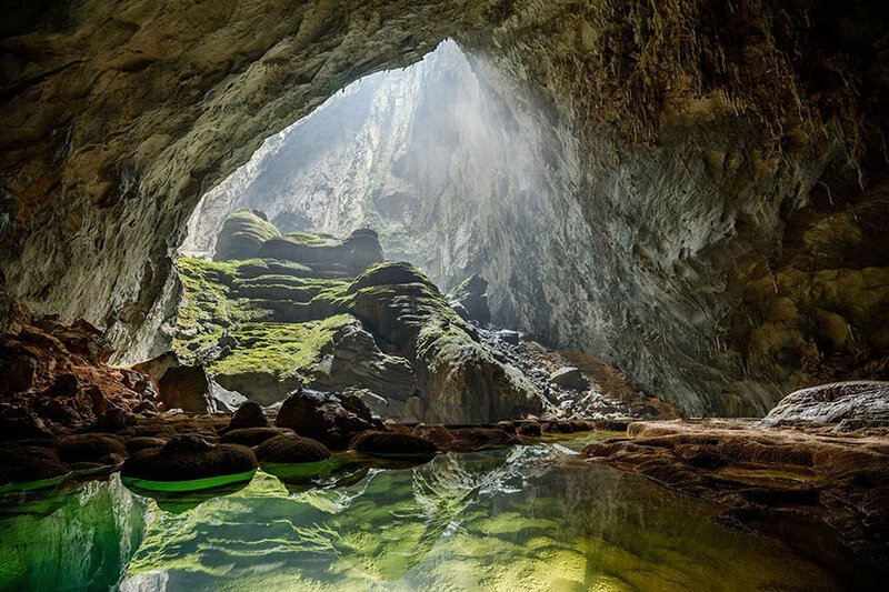 Vietnam - The World's Largest Cave (hang Sơn Đoòng)