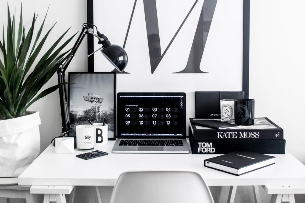 You Feel Like Every Desk Needs To Be “pinterest Worthy”