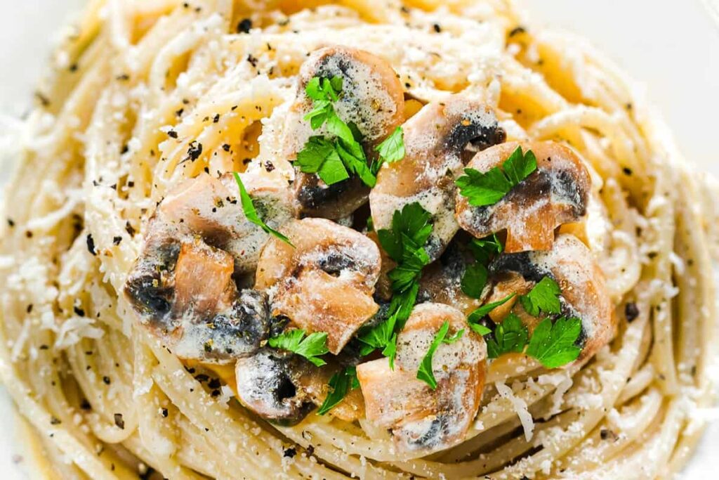 Creamy Mushroom Pasta 1