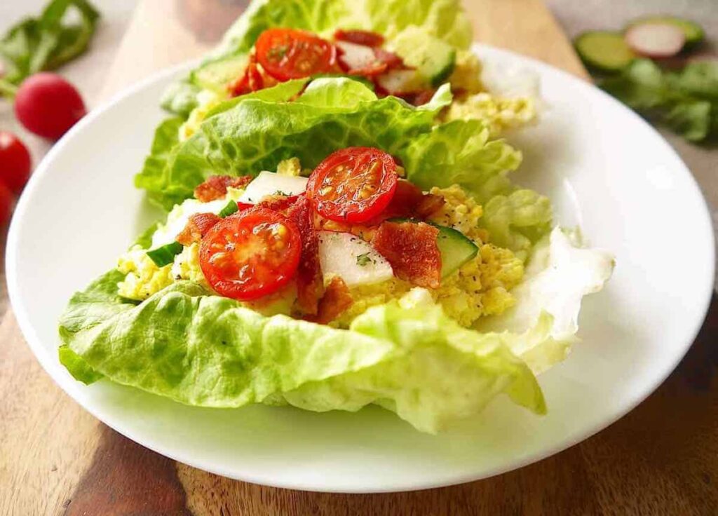 Egg salad lettuce wraps