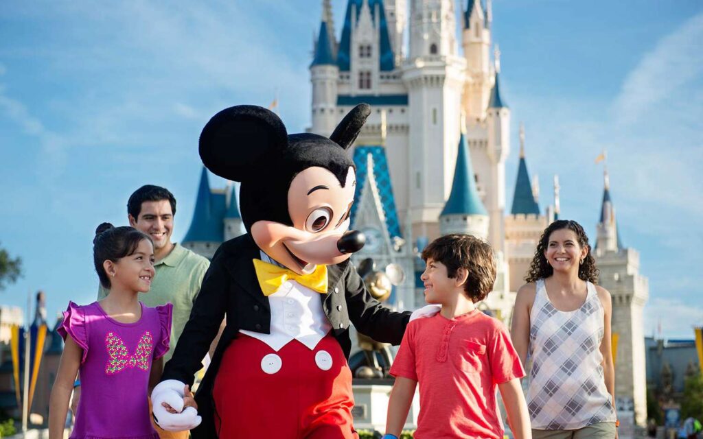Family Mickey Magic Kingdom Disney Disneyfamtrip1017 1a6f8da7cc354ff98ea53fad8a4bfeb3
