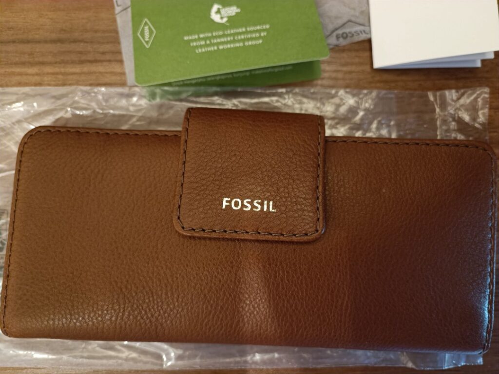 Fossil Leather Wallet 1663303373 078dabe4(1)