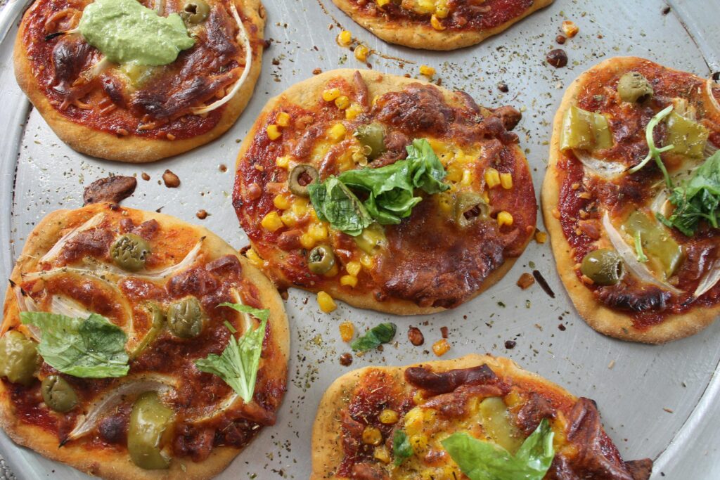 Mini pita pizzas