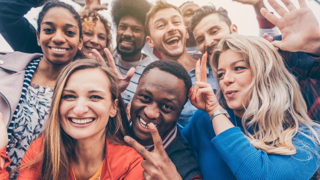 O1366076815291489845