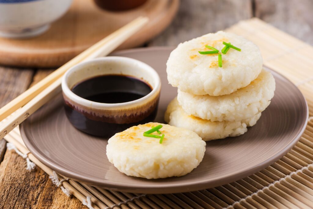 Pan Fried Rice Cakes 2031316 Step 08 5c56089e46e0fb0001c089b4