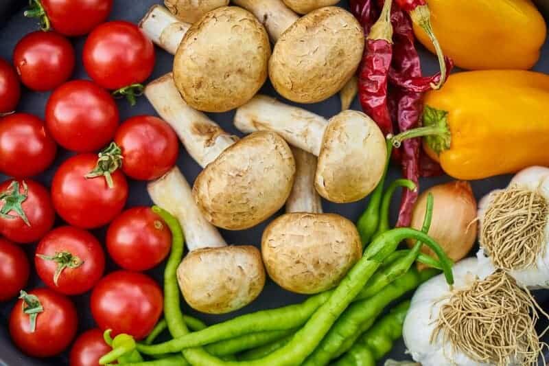 30 Superfoods to Eat When You Want to Feel Healthier