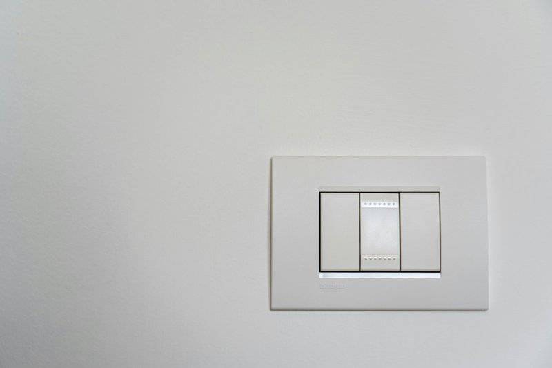 25. Installing Dimmer Switches