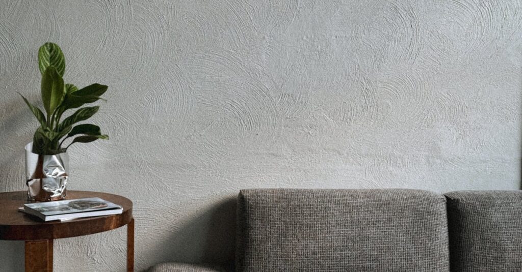 Smooth tables or textured walls