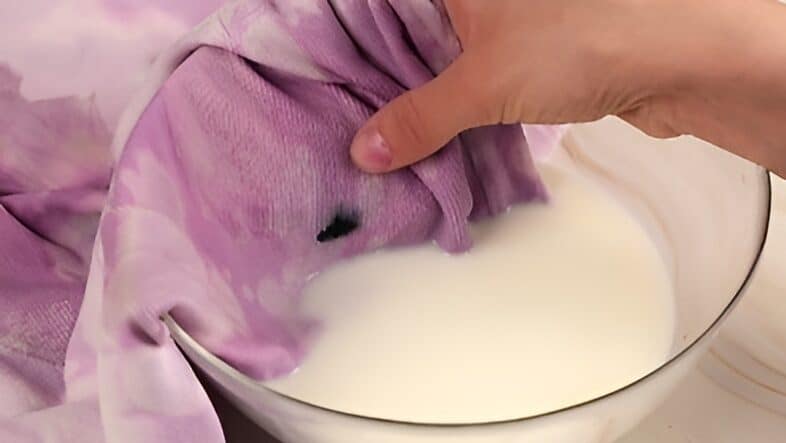 Using Milk To Remove Ink Stains