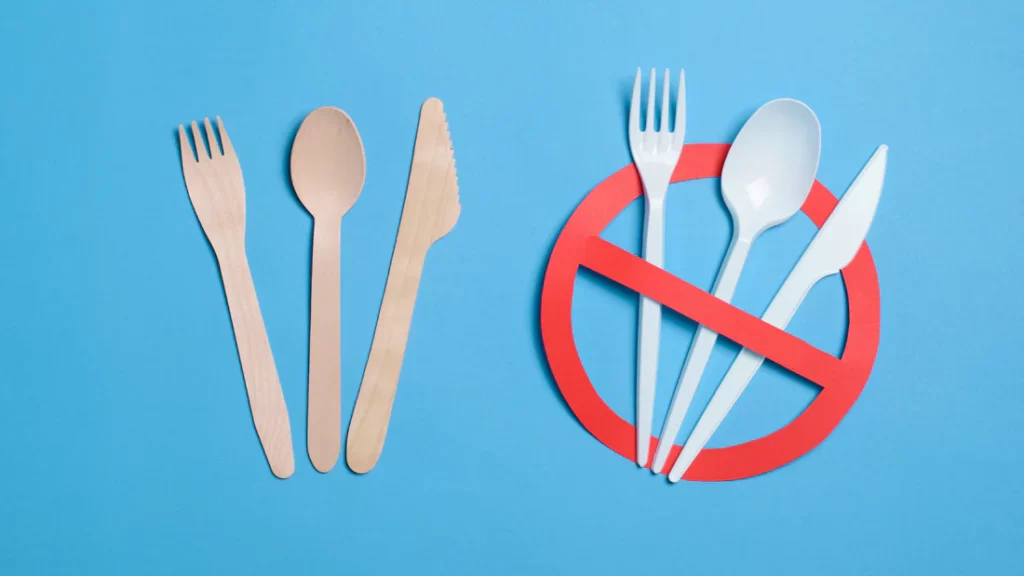Wooden Spoons Are More Sanitary Than Plastic