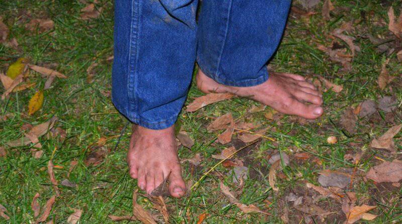 21. Walking Barefoot (Earthing)