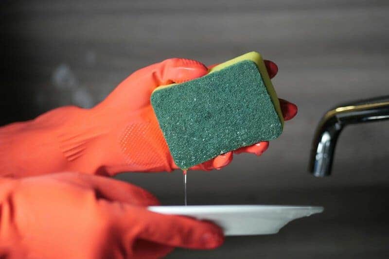 9. Kitchen Sponges: Keep or Toss?