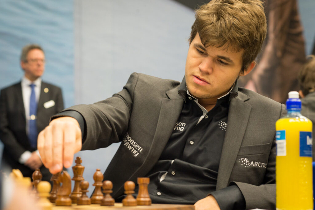 Magnus carlsen tata steel 2013