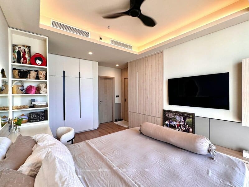 10. Declutter Ruthlessly