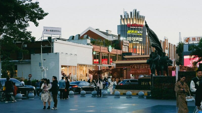 12. Advertising and Commercial Messages