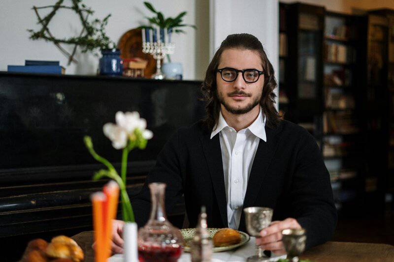 11. Cultural Differences in Evening Eating