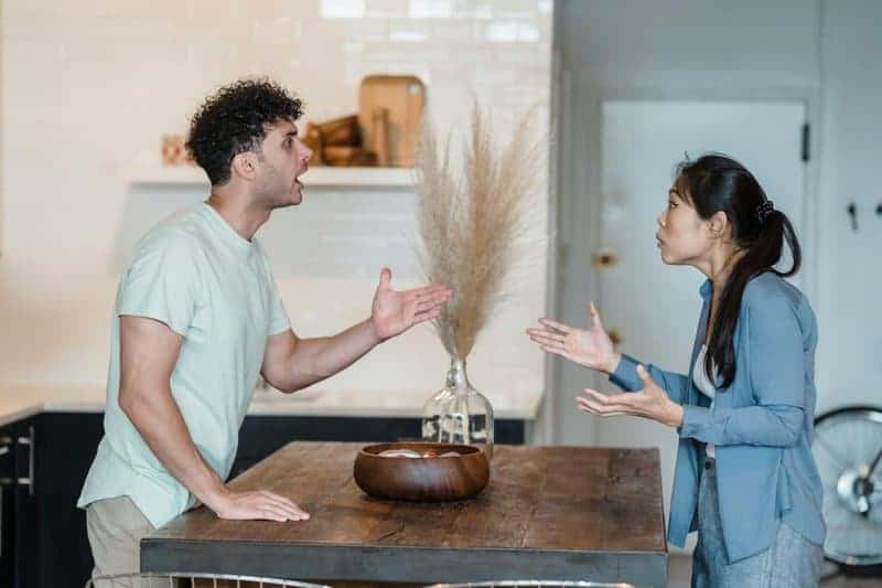 22 Passive-Aggressive Home Situations That Are Way Too Relatable