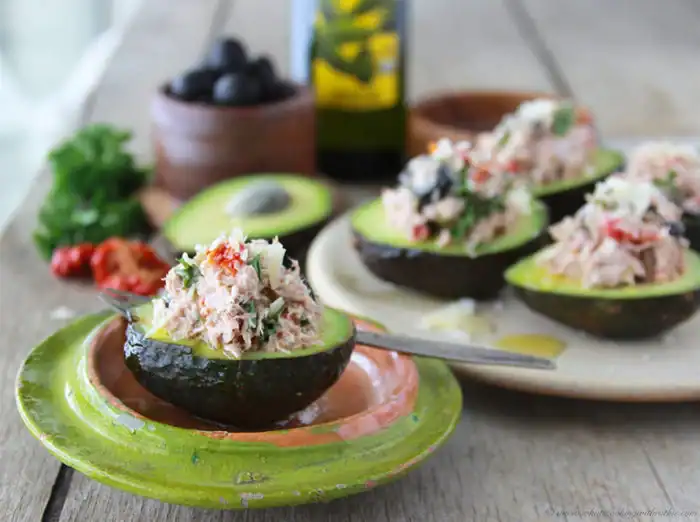 Undried tomato olive tuna salad avocado 2