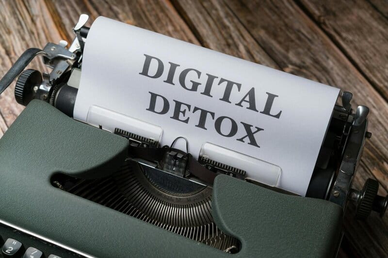 4. Digital Detox Retreats (that Aren&rsquo;t Really Detoxes)