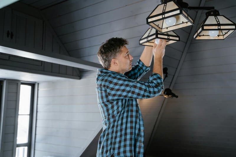 12. Handyman