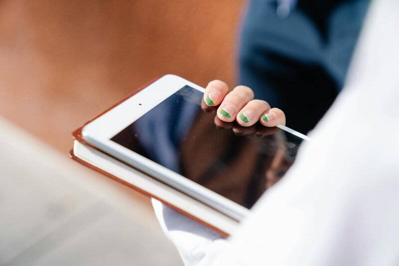 25. &ldquo;Anti-Smartphone&rdquo; Phones