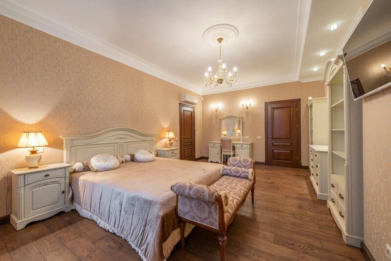 4. Parisian Elegance: Chic and Timeless Touches