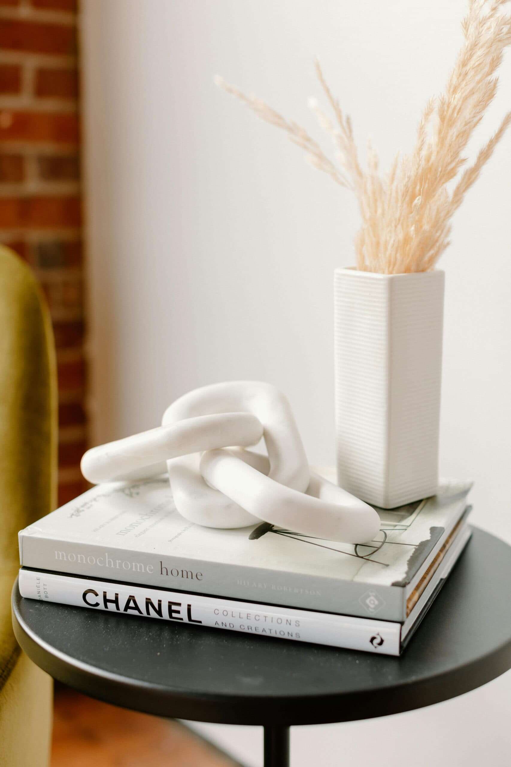 15. Decorative Books